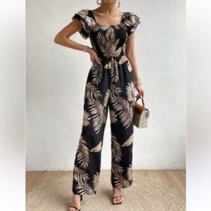 Black & Tan Leaf Print Jumpsuit Short Sleeves Wide Leg Size Small